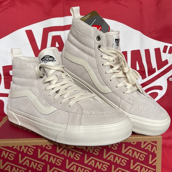Vans Sk8-Hi Mte-1
Marshmallow/Marshmallow
MAInA5H7YQC5
WMNS boots - sneakers - Picture 5 of 16